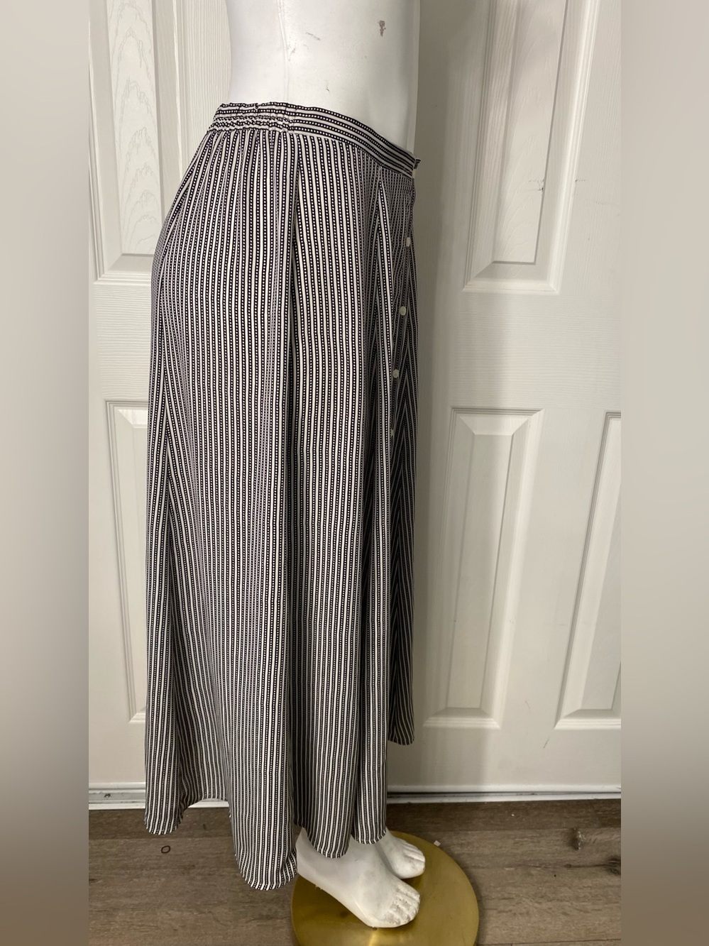 Max Studio Black and White Vertical Stripe Button-Front Midi Skirt - Picture 2 of 12